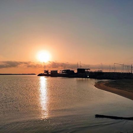 Casa Di Pipo - Appartamento Davanti Al Mare Pescara Eksteriør bilde