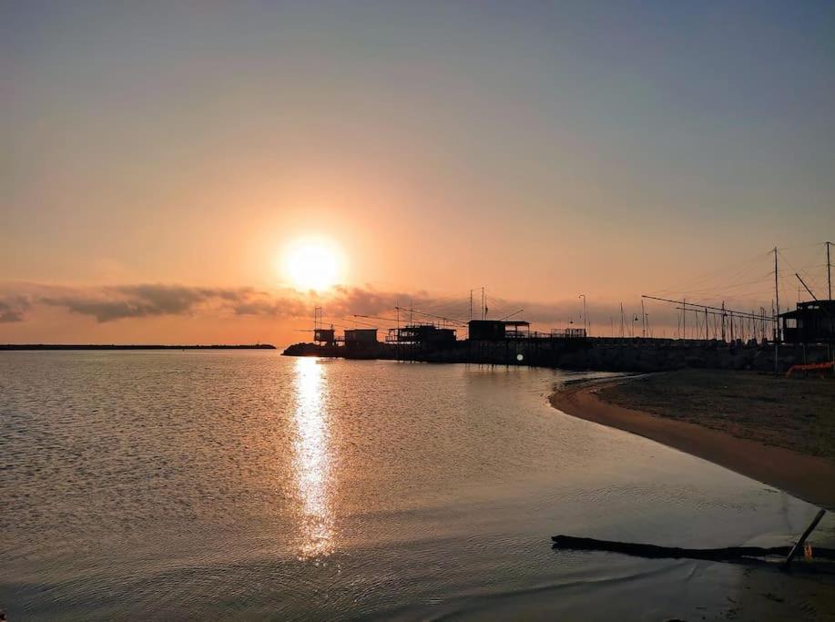 Casa Di Pipo - Appartamento Davanti Al Mare Pescara Eksteriør bilde